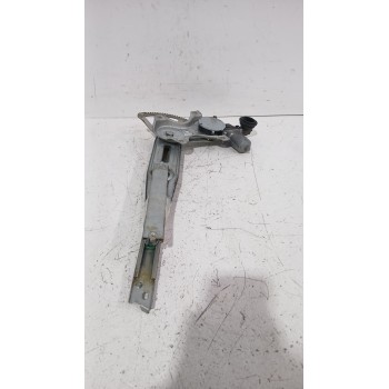 Recambio de elevalunas delantero derecho para toyota yaris (_p13_) 1.5 (nsp131_) referencia OEM IAM 698100D300  
