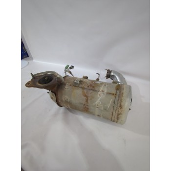 Recambio de catalizador para dacia sandero laureate referencia OEM IAM 208A03317R  