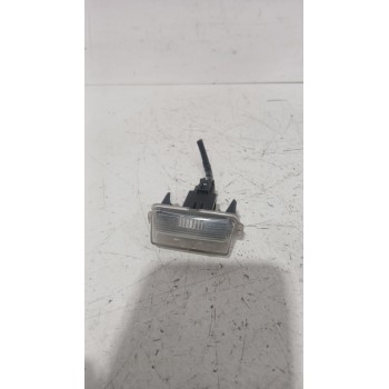 Recambio de piloto matricula para toyota yaris (_p13_) 1.5 (nsp131_) referencia OEM IAM 812700D120  