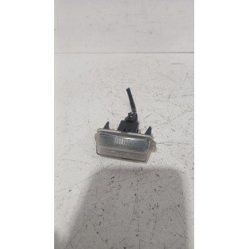 Recambio de piloto matricula para toyota yaris (_p13_) 1.5 (nsp131_) referencia OEM IAM 812700D120  