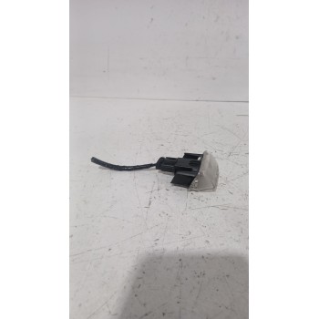 Recambio de piloto matricula para toyota yaris (_p13_) 1.5 (nsp131_) referencia OEM IAM 812700D120  