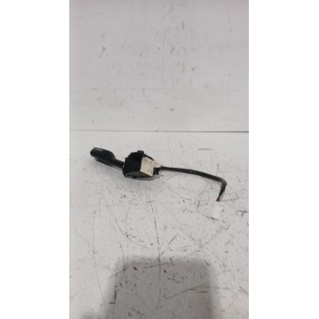 Recambio de mando multifuncion para toyota yaris (_p13_) 1.5 (nsp131_) referencia OEM IAM 18A174  