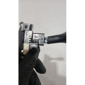 Recambio de mando multifuncion para toyota yaris (_p13_) 1.5 (nsp131_) referencia OEM IAM 18A174  