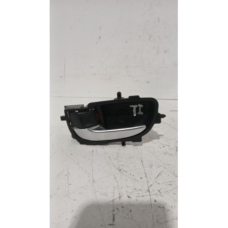 Recambio de maneta interior trasera izquierda para toyota yaris (_p13_) 1.5 (nsp131_) referencia OEM IAM 692060D271  