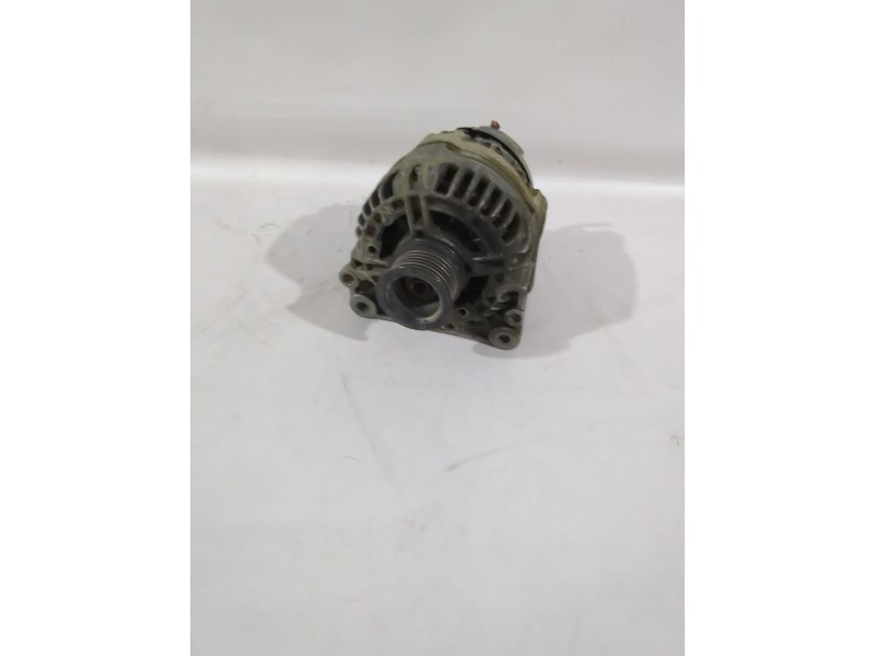 Recambio de alternador para seat ibiza ii (6k1) 1.4 i referencia OEM IAM 028903028D  