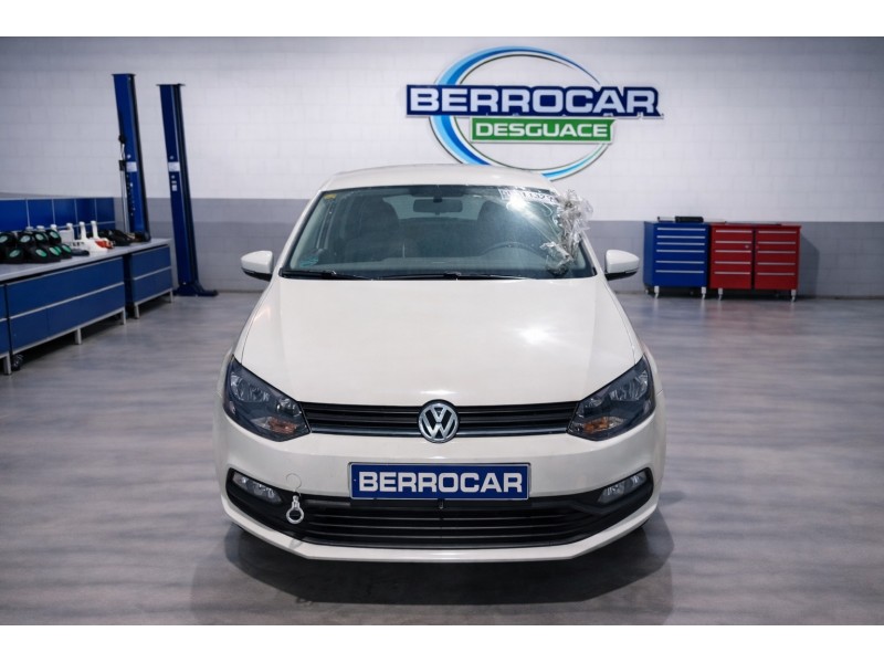 VOLKSWAGEN POLO (6C1)