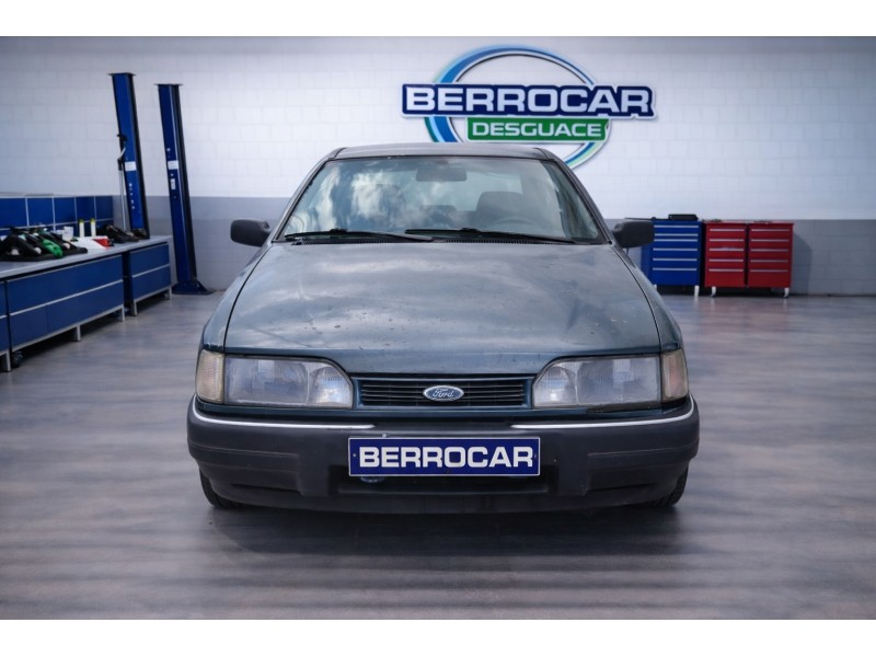 ford sierra berlina del año 1990