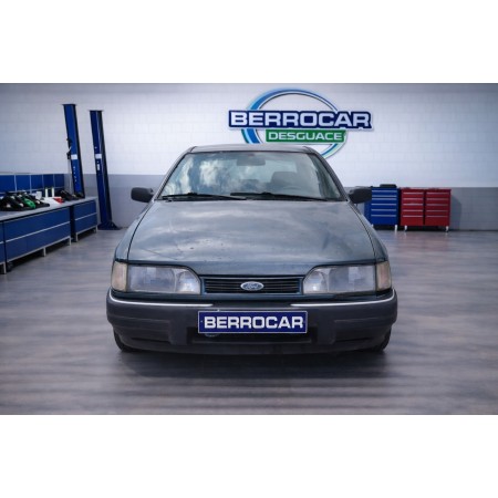 ford sierra berlina del año 1990