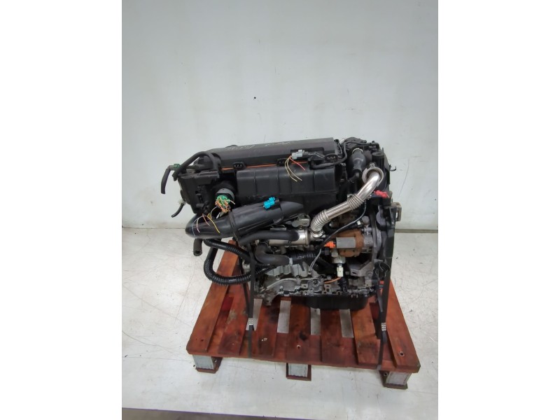 Recambio de motor completo para peugeot 107 (pm_, pn_) 1.4 hdi referencia OEM IAM 0135HZ  