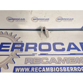 Recambio de molduras para mercedes-benz clase a (w169) 1.7 cat referencia OEM IAM A1699190920  