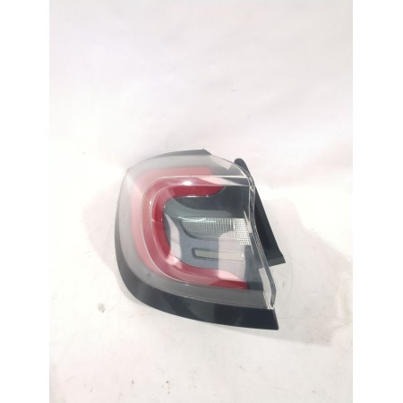 Recambio de piloto trasero izquierdo para ford puma (j2k, cf7) 1.0 ecoboost referencia OEM IAM 2579088  