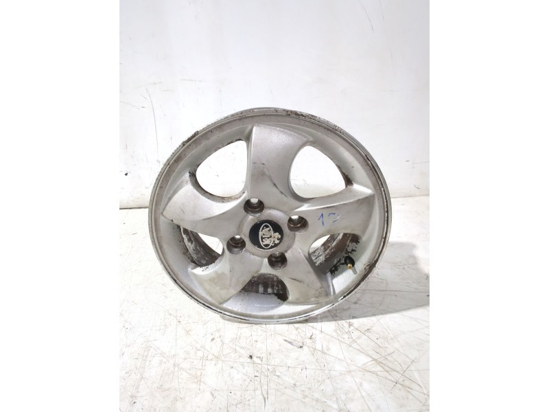 Recambio de llanta para kia carens 2.0 turbodiesel cat referencia OEM IAM K9965R46050  