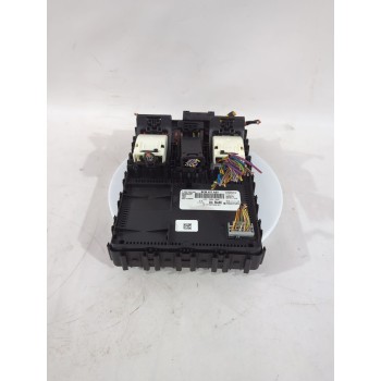 Recambio de caja reles / fusibles para ford puma (j2k, cf7) 1.0 ecoboost referencia OEM IAM LU5T15604BJAE  