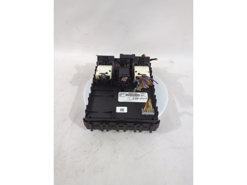 Recambio de caja reles / fusibles para ford puma (j2k, cf7) 1.0 ecoboost referencia OEM IAM LU5T15604BJAE  