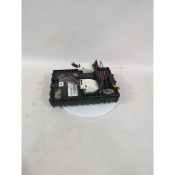 Recambio de caja reles / fusibles para ford puma (j2k, cf7) 1.0 ecoboost referencia OEM IAM LU5T15604BJAE  