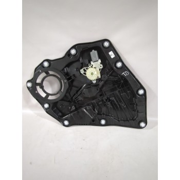 ELEVALUNAS TRASERO DERECHO 2439034/L1TBS27000CG 