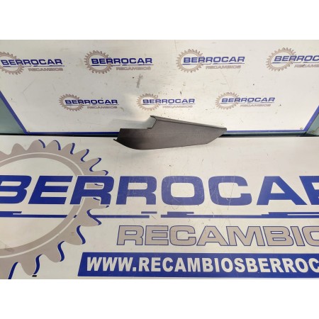 Recambio de moldura para mercedes-benz clase a (w169) 1.7 cat referencia OEM IAM 1697200311  