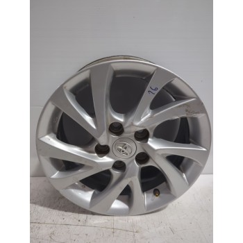 Recambio de llanta para toyota auris touring sports (e18) active referencia OEM IAM 4261102L80  
