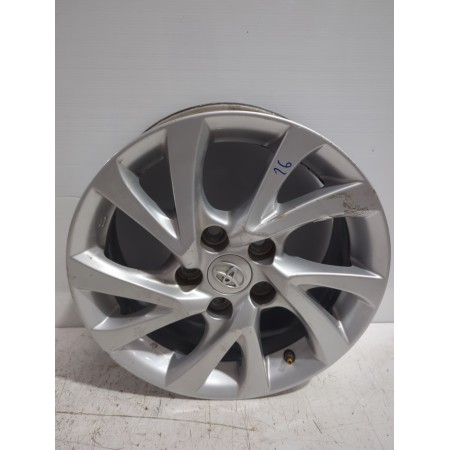 Recambio de llanta para toyota auris touring sports (e18) active referencia OEM IAM 4261102L80  