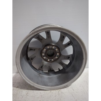 Recambio de llanta para toyota auris touring sports (e18) active referencia OEM IAM 4261102L80  