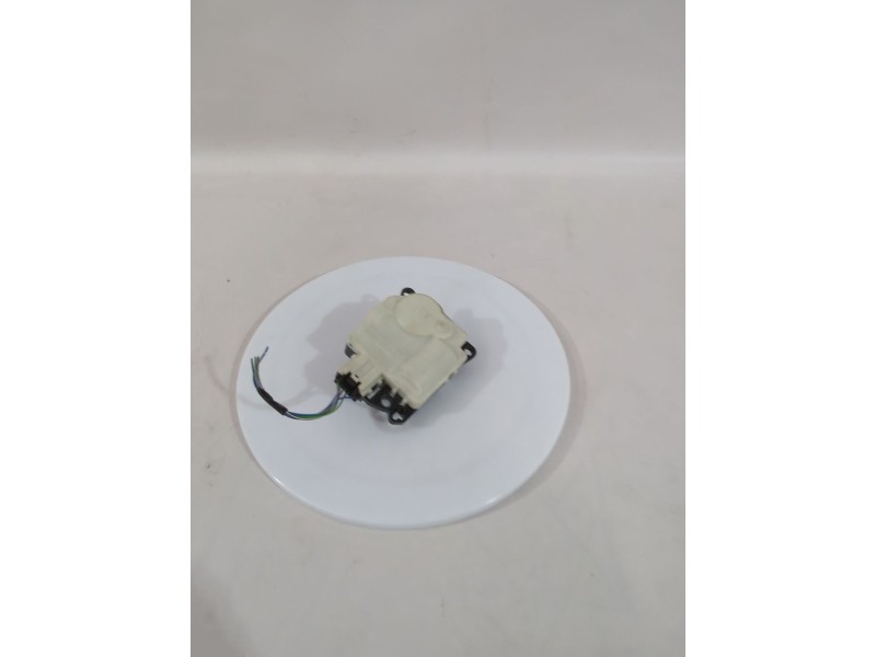 Recambio de motor apertura trampilla para ford puma (j2k, cf7) 1.0 ecoboost referencia OEM IAM AV1119E616HA  