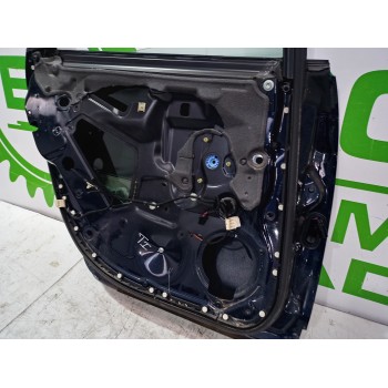 Recambio de puerta trasera izquierda para audi a6 berlina (4f2) 2.4 referencia OEM IAM 4F0833051D  