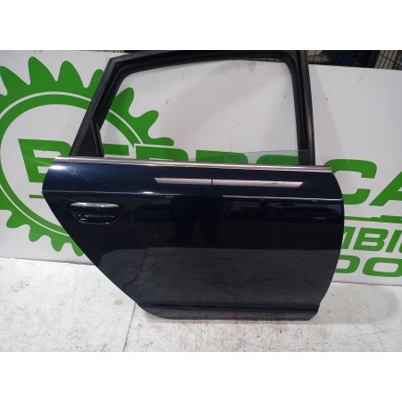 Recambio de puerta trasera derecha para audi a6 berlina (4f2) 2.4 referencia OEM IAM 4F0833052D  