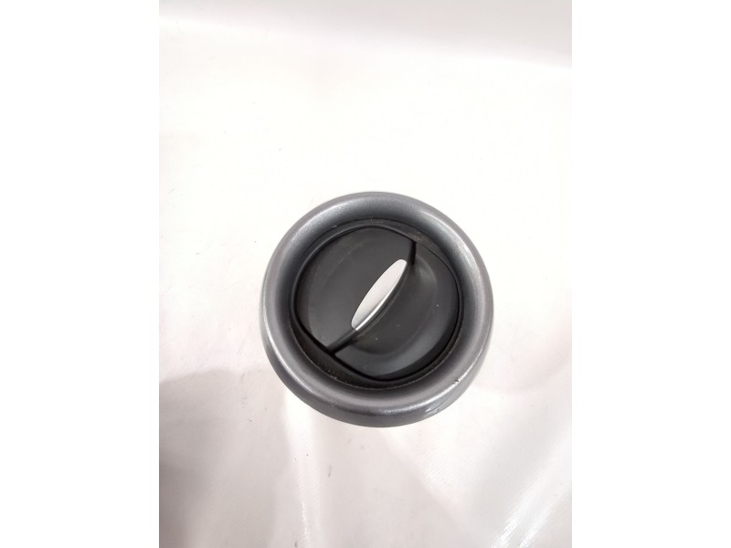 Recambio de aireador izquierdo para renault clio iv (bh_) 0.9 tce 90 referencia OEM IAM 08239006  