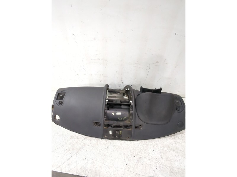 Recambio de salpicadero para renault megane ii sedán (lm0/1_) 1.5 dci (lm1f) referencia OEM IAM 8200502385  