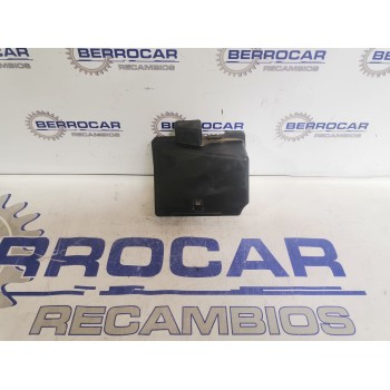 Recambio de tapa caja de reles para peugeot 206 berlina 1.9 diesel referencia OEM IAM 9640866580  