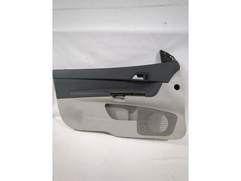 Recambio de guarnecido puerta delantera izquierda para volvo c30 (533) 1.8 referencia OEM IAM 39860675  