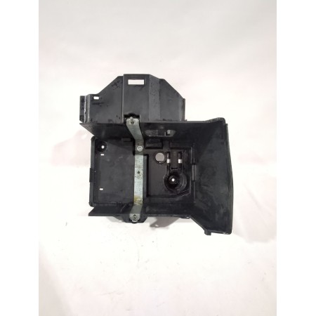 Recambio de soporte bateria para volvo c30 (533) 1.8 referencia OEM IAM 30667940  