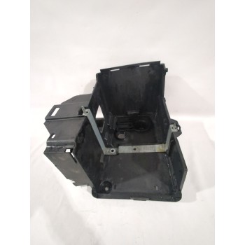 Recambio de soporte bateria para volvo c30 (533) 1.8 referencia OEM IAM 30667940  