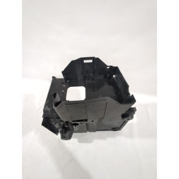 Recambio de soporte bateria para volvo c30 (533) 1.8 referencia OEM IAM 30667940  
