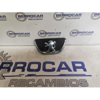 Recambio de emblema para peugeot 206 berlina 1.9 diesel referencia OEM IAM 7531260H010  
