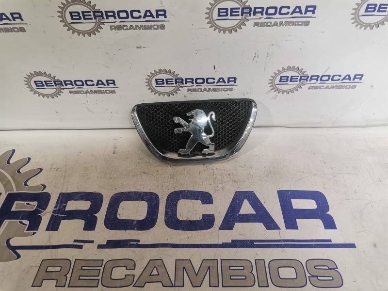 Recambio de emblema para peugeot 206 berlina 1.9 diesel referencia OEM IAM 7531260H010  