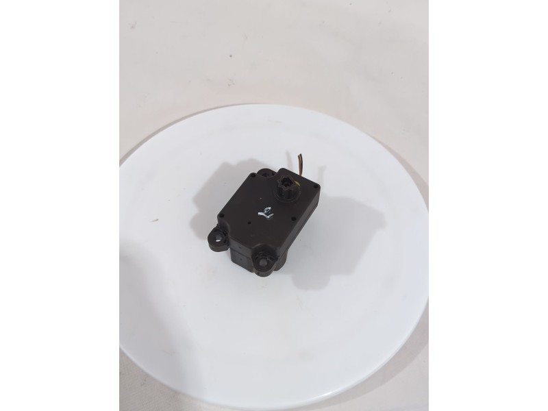 Recambio de motor apertura trampilla para volvo c30 (533) 1.8 referencia OEM IAM 4N5H19E6166652A  