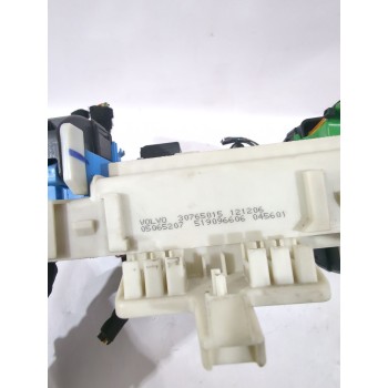 Recambio de caja reles / fusibles para volvo c30 (533) 1.8 referencia OEM IAM J5903/30765015  