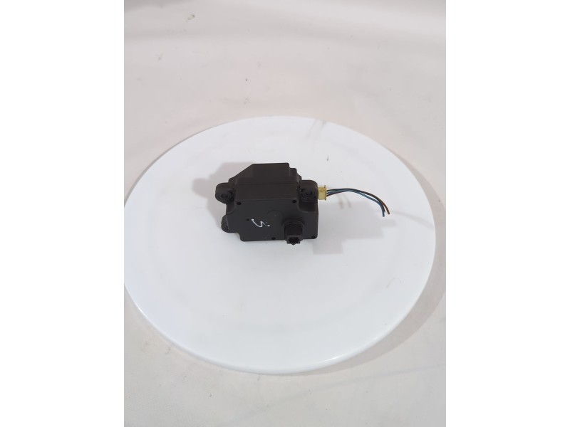 Recambio de motor apertura trampilla para volvo c30 (533) 1.8 referencia OEM IAM 4N5H19E6166652A  