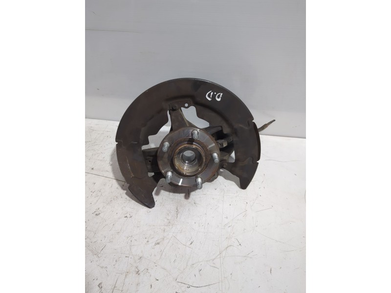 Recambio de mangueta delantera derecha para volvo c30 (533) 1.8 referencia OEM IAM 30760281  