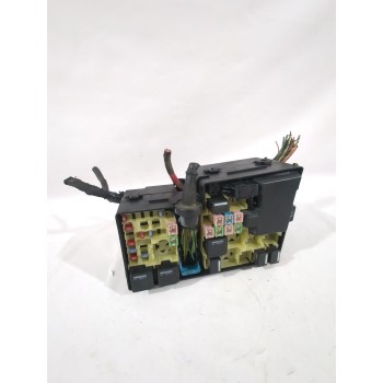 Recambio de caja reles / fusibles para volvo c30 (533) 1.8 referencia OEM IAM 8688040  