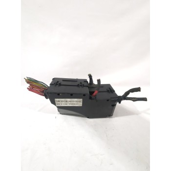 Recambio de caja reles / fusibles para volvo c30 (533) 1.8 referencia OEM IAM 8688040  