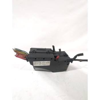 Recambio de caja reles / fusibles para volvo c30 (533) 1.8 referencia OEM IAM 8688040  