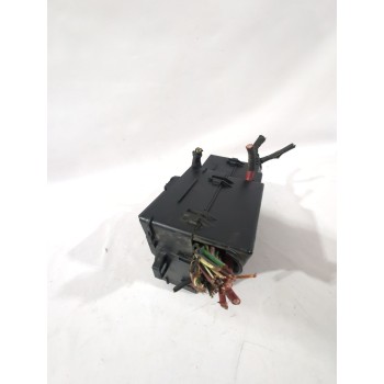 Recambio de caja reles / fusibles para volvo c30 (533) 1.8 referencia OEM IAM 8688040  