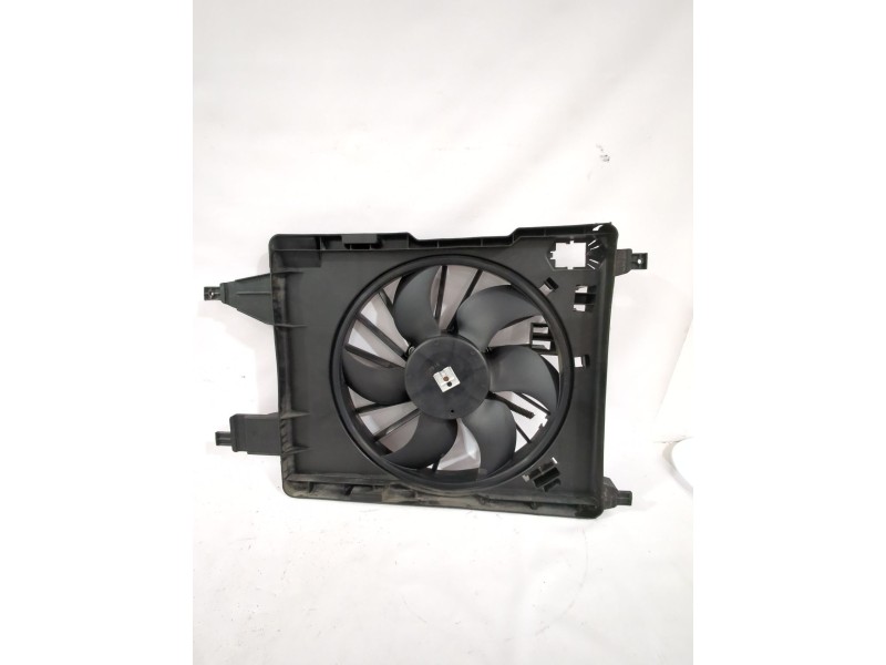 Recambio de electroventilador para renault megane ii sedán (lm0/1_) 1.5 dci (lm1f) referencia OEM IAM 7701071862 / 8240357  
