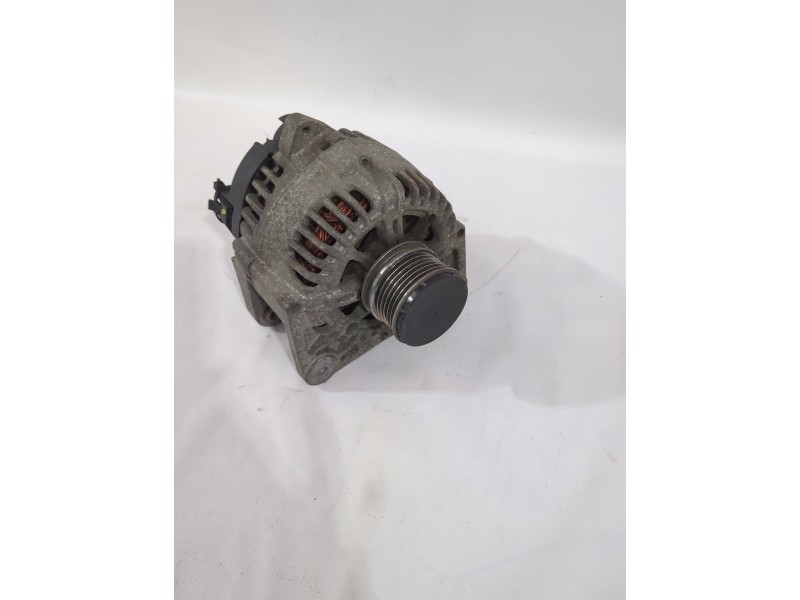 Recambio de alternador para renault megane ii sedán (lm0/1_) 1.5 dci (lm1f) referencia OEM IAM 8200667608  