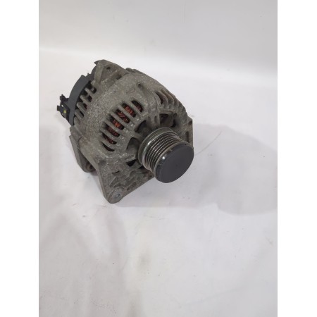 Recambio de alternador para renault megane ii sedán (lm0/1_) 1.5 dci (lm1f) referencia OEM IAM 8200667608  