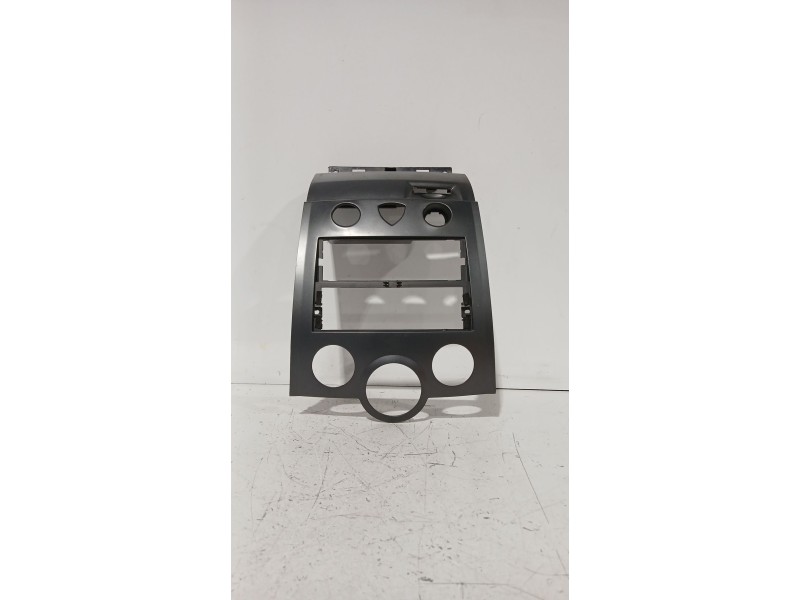 Recambio de moldura para renault megane ii sedán (lm0/1_) 1.5 dci (lm1f) referencia OEM IAM 8200155835  