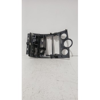Recambio de moldura para renault megane ii sedán (lm0/1_) 1.5 dci (lm1f) referencia OEM IAM 8200155835  