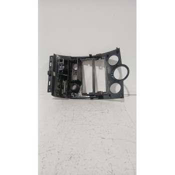 Recambio de moldura para renault megane ii sedán (lm0/1_) 1.5 dci (lm1f) referencia OEM IAM 8200155835  